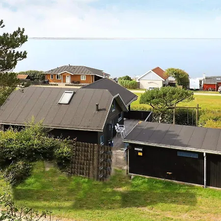 Three-bedroom Holiday In Esbjerg V 2 Holiday home *